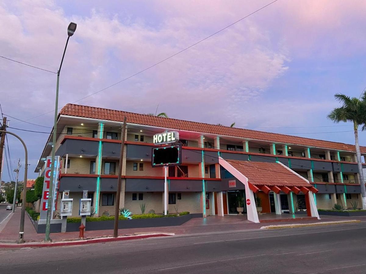 Hotel La Finca 埃莫西约 外观 照片